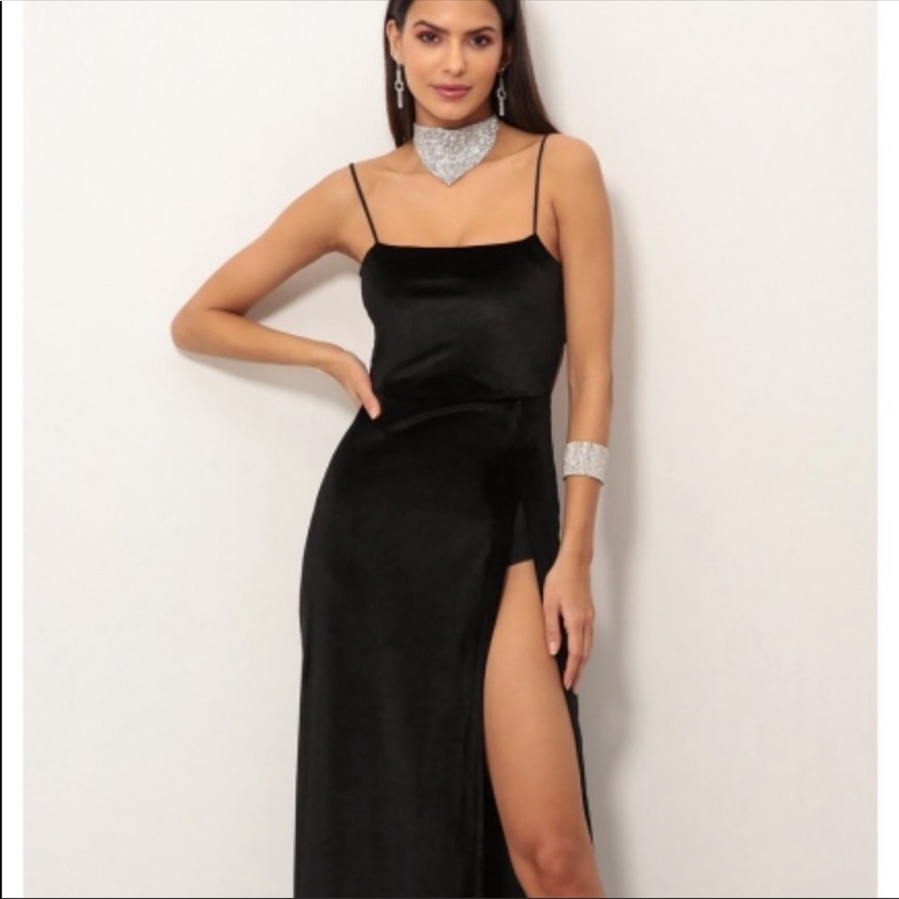 Lucy in The Sky: Gianna Velvet Maxi in Black